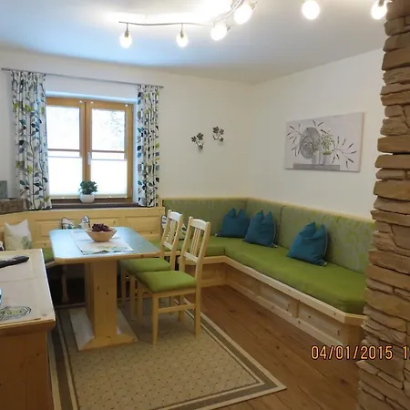 Bio-bauernhof Vordergrubenbach - Familie Oberascher Alojamento de Turismo Rural Hintersee