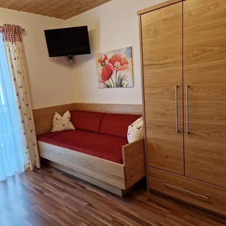 Bio-bauernhof Vordergrubenbach - Familie Oberascher * Hintersee