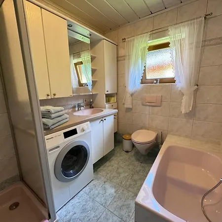 Alloggio per agriturismo Bio-bauernhof Vordergrubenbach - Familie Oberascher Hintersee