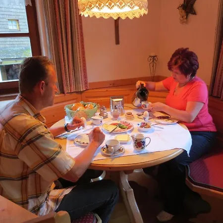 Bio-bauernhof Vordergrubenbach - Familie Oberascher Farm stay Hintersee